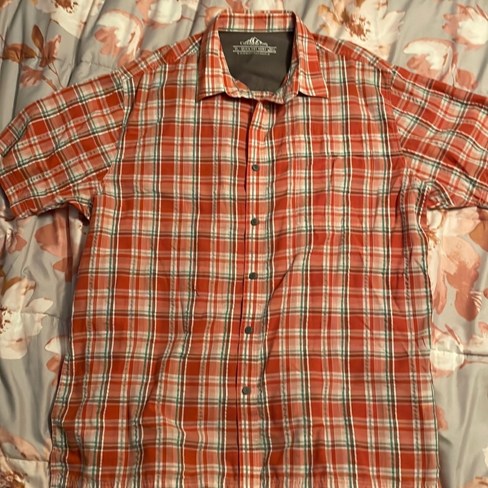 Croft & Barrow quick dry button down collard shirt